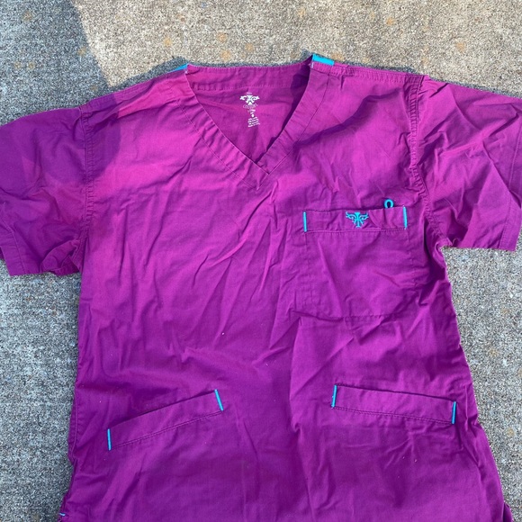 Scrub Set - Picture 1 of 2